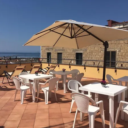 住宿加早餐酒店 La Terrazza Sul Duomo 3*